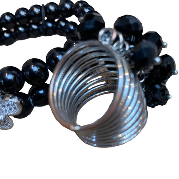New Black Beaded Bracelet w Rhinestone Clip & Bonus Silver Knuckle Ring - Picture 3 of 3